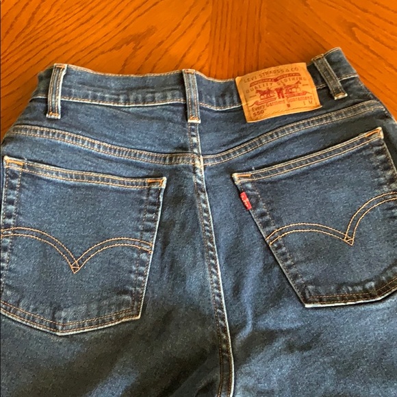Levi’s - Picture 3 of 3